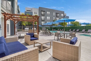 Solaire in Albuquerque, NM - Building Photo