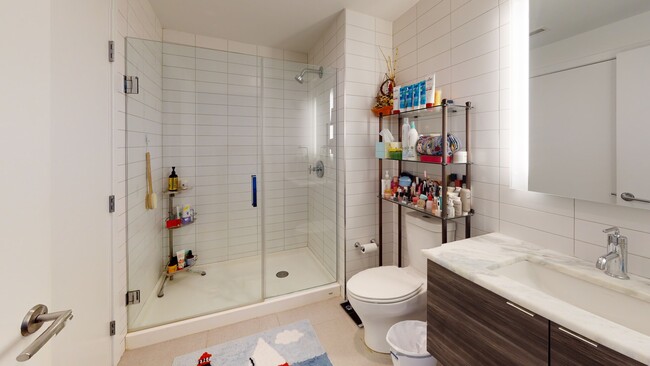 82 Fenwood Rd, Unit 1011 in Boston, MA - Building Photo - Building Photo