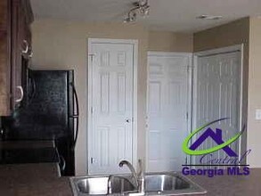 134 Coronation Dr in Bonaire, GA - Building Photo - Building Photo