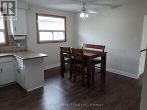 2003 Carrera Ln in Mississauga, ON - Building Photo - Building Photo