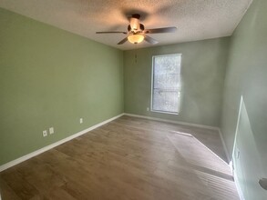 6213 Island Forest Dr in Orange Park, FL - Building Photo - Building Photo