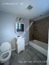 12 Meadow St in Bayonne, NJ - Building Photo - Building Photo