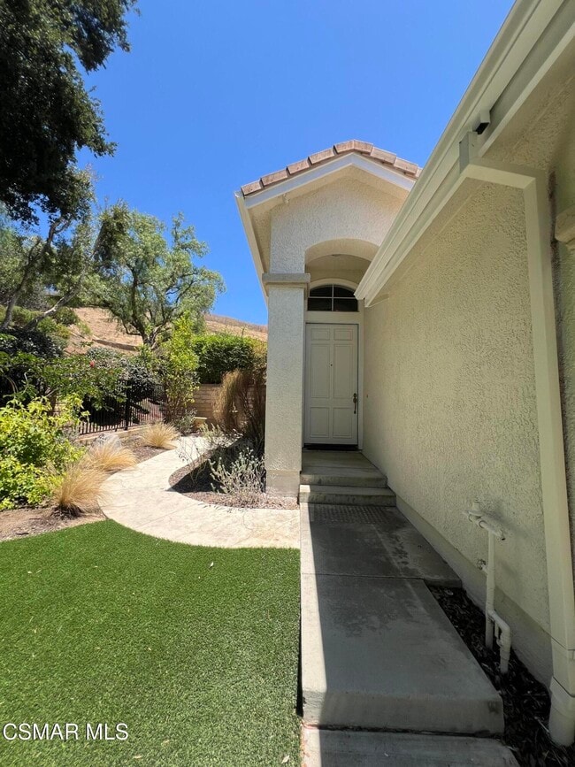 470 Burano Ct in Oak Park, CA - Building Photo - Building Photo
