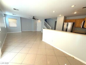 1140 Lilac Charm Ave in Las Vegas, NV - Building Photo - Building Photo