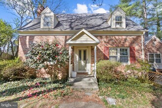 4951 Sherier Pl NW in Washington, DC - Building Photo - Building Photo