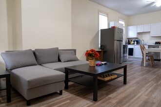 26 Allen St, Unit 208 in Pittsburgh, PA - Building Photo - Building Photo