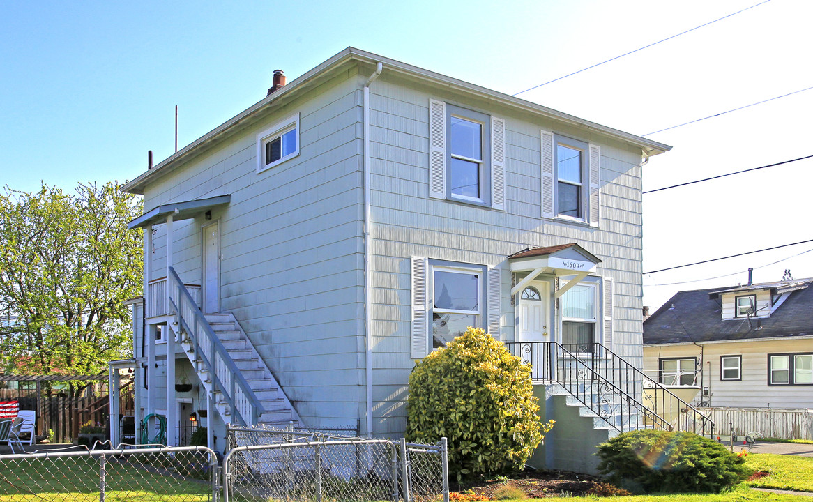 1609 18th St in Everett, WA - Building Photo