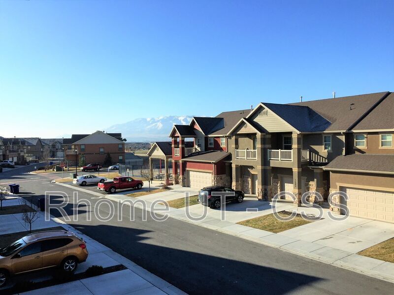 1616 N Catagena Pky in Saratoga Springs, UT - Foto de edificio