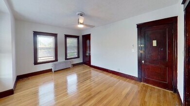 48 Chubbuck St, Unit 2 in Quincy, MA - Building Photo - Building Photo