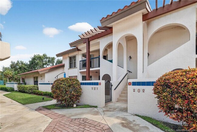 property at 6110 SE Martinique Dr