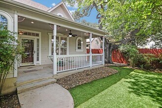 2211 Wilson St in Austin, TX - Building Photo - Building Photo