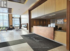 18 Uptown Dr in Markham, ON - Building Photo - Building Photo