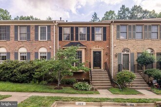 6268 Walkers Croft Way in Alexandria, VA - Building Photo - Building Photo