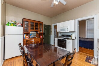 1101 N Marshfield Ave in Chicago, IL - Building Photo - Building Photo