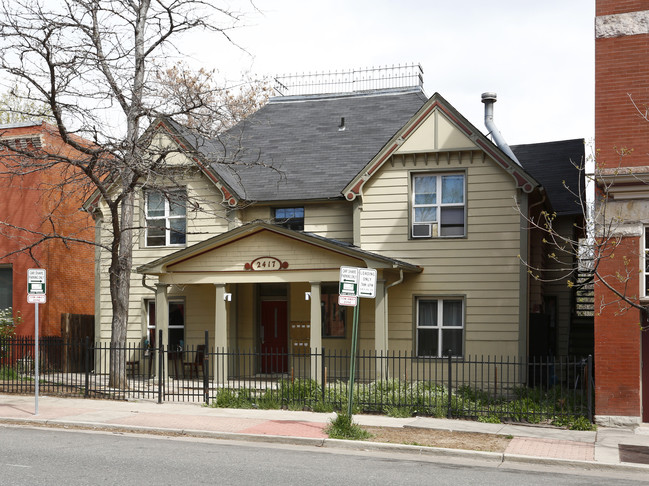 2417 W 32nd Ave in Denver, CO - Foto de edificio - Building Photo