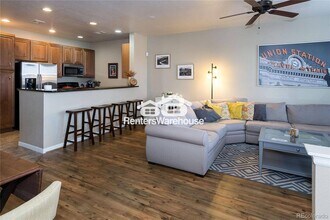 1765 S Buchanan Cir in Aurora, CO - Foto de edificio - Building Photo