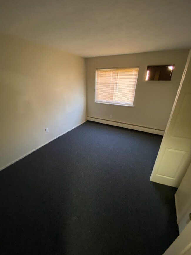 17240 Burgess Rentals in Detroit, MI