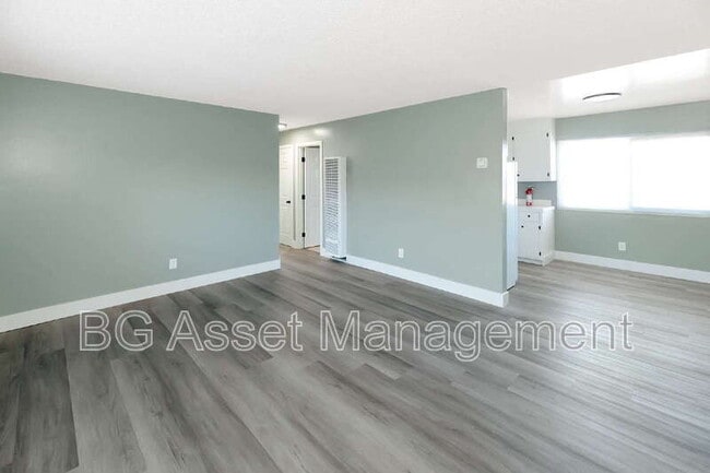 property at 1610 Sanford Ave