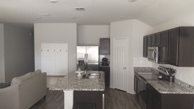 1124 Oxford Ln in Troy, TX - Building Photo - Building Photo