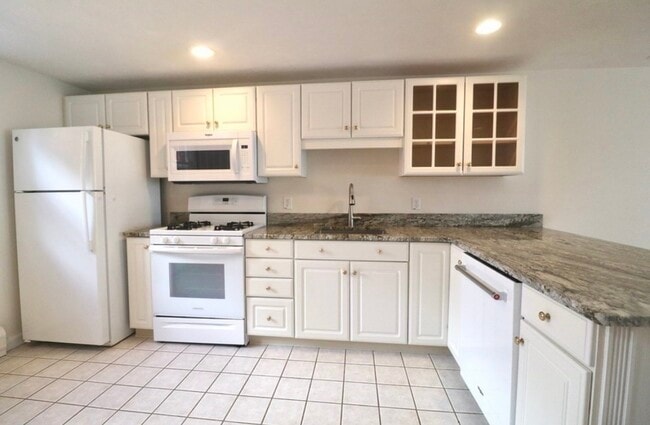 276 Main St, Unit 5C in Acton, MA - Building Photo - Building Photo