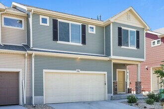 4738 N Tower Dr in Denver, CO - Building Photo - Building Photo