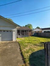 1202 Rickwood Rd in Florence, AL - Building Photo - Building Photo