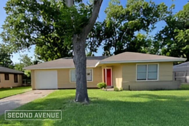 property at 304 Highland Dr