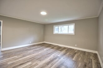 153 W Briarcliff Rd in Bolingbrook, IL - Building Photo - Building Photo