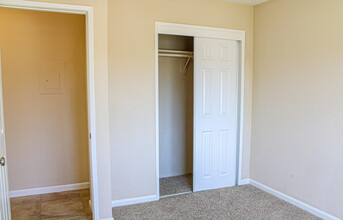 1021 19th St in Paso Robles, CA - Building Photo - Interior Photo