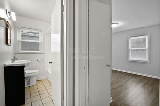 2404 Thomas Ave in Louisville, KY - Building Photo - Building Photo