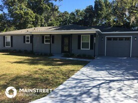1410 Gorham St in Mount Dora, FL - Building Photo
