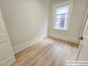 53 Joy St, Unit 1 in Boston, MA - Building Photo - Building Photo