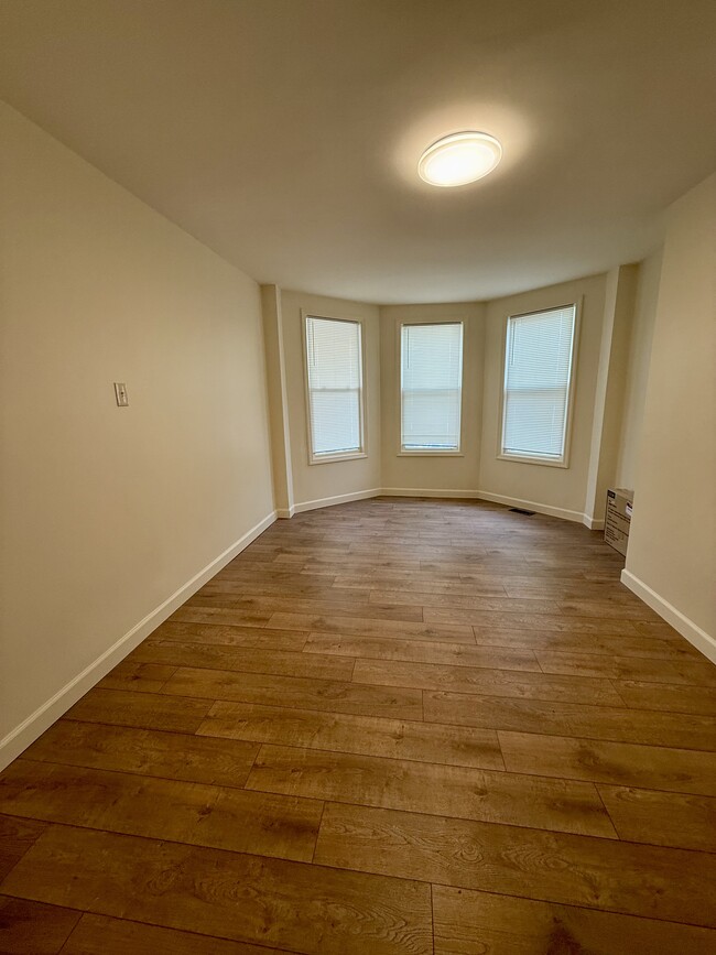 132 Wakeman Ave, Unit 1 in Newark, NJ - Building Photo - Building Photo