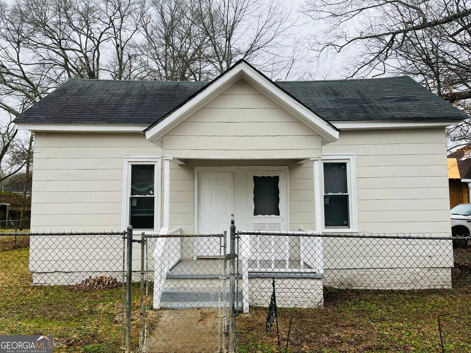 508 Granite St in Hogansville, GA - Building Photo