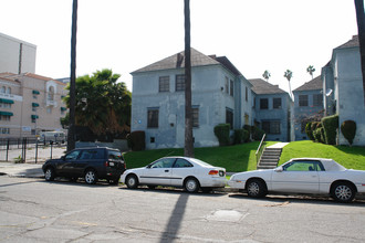 Normandie Terrace in Los Angeles, CA - Building Photo - Building Photo