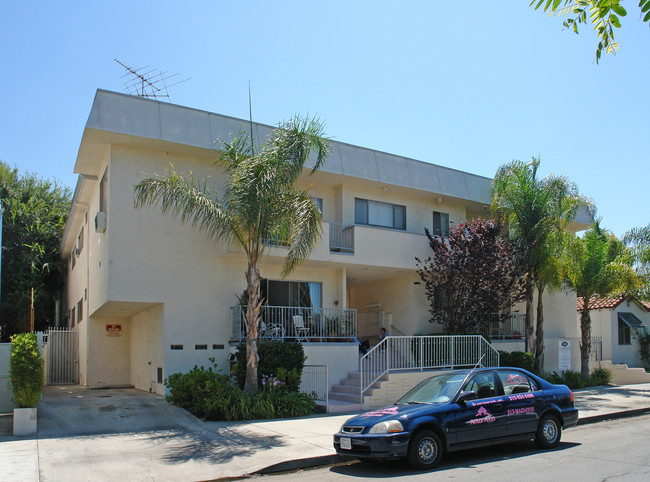 536 N Sweetzer Ave in Los Angeles, CA - Building Photo - Building Photo