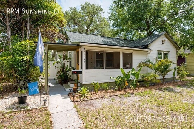 property at 4552 1st Ave N