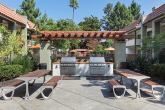 La Terraza in San Jose, CA - Building Photo - Building Photo