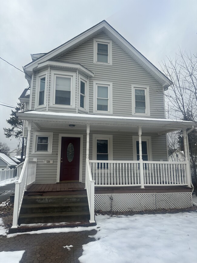 526 Washington St, Unit 526 Washington st. Apt. 2