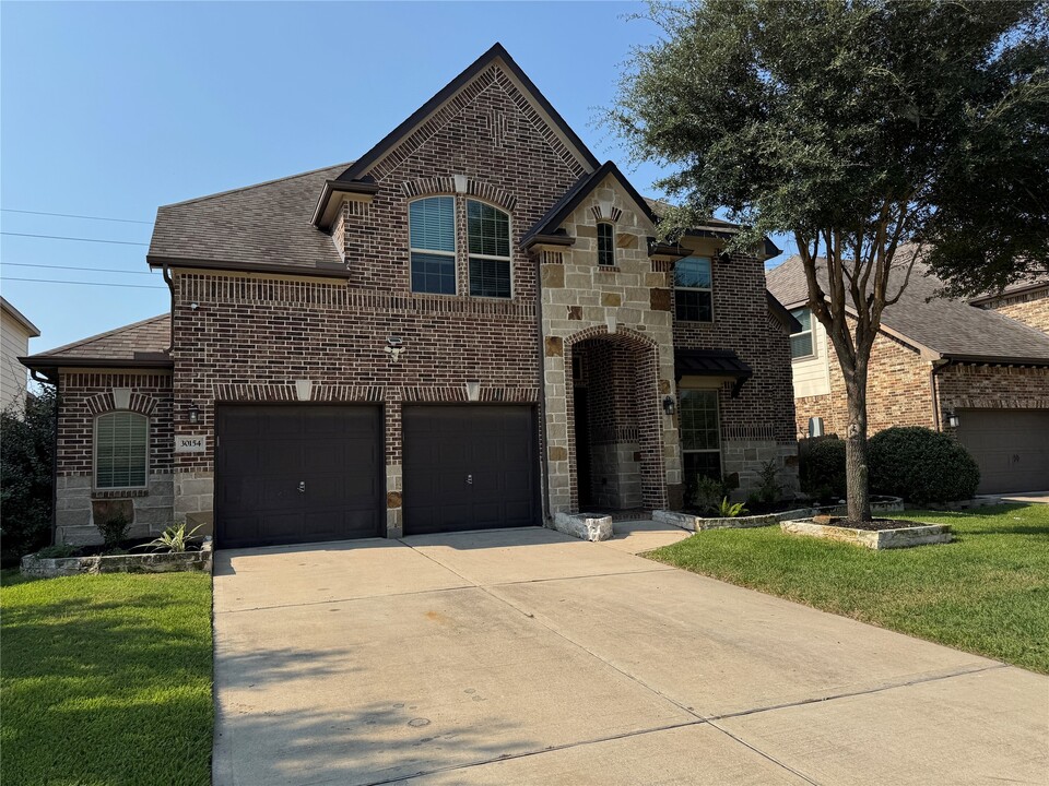 30154 Southern Sky Dr in Brookshire, TX - Building Photo