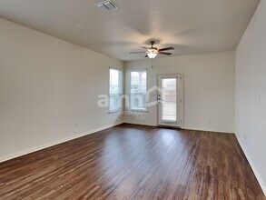 380 Aspen Waters in New Braunfels, TX - Building Photo - Building Photo