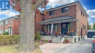 477A Cosburn Ave. in Toronto, ON - Building Photo - Building Photo