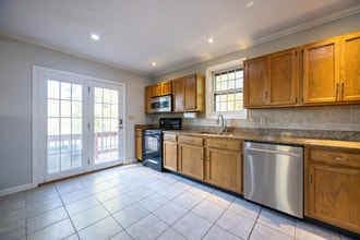 740 King St in Raynham, MA - Building Photo - Building Photo