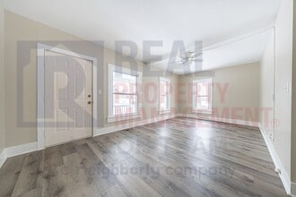 6256 Wayland Rd, Unit Unit A in Ravenna, OH - Foto de edificio - Building Photo