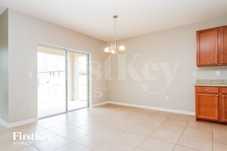 710 SW 12th St, Unit 01-3C in Cape Coral, FL - Building Photo - Building Photo