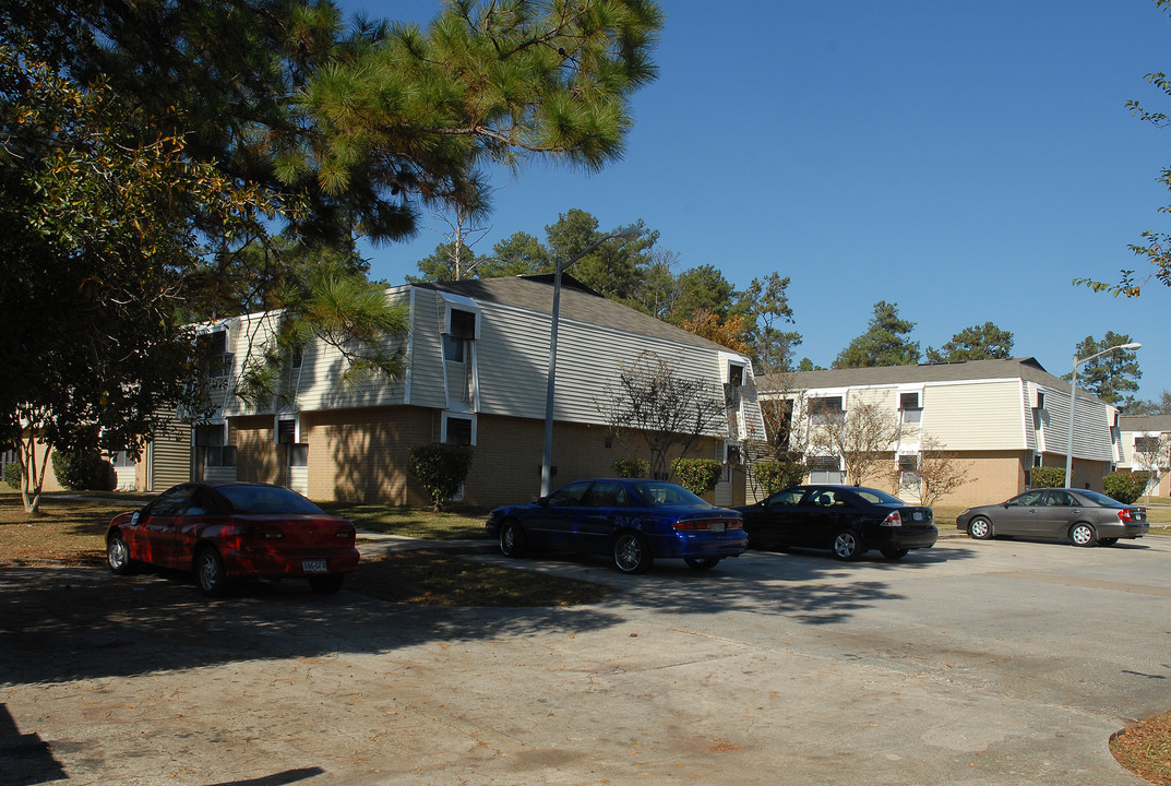 Autumn Trace in Silsbee, TX - Building Photo