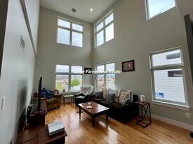 16 Baker Ct, Unit 5 in Boston, MA - Building Photo