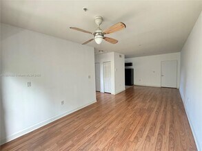 529 NE 62nd St in Miami, FL - Building Photo - Building Photo
