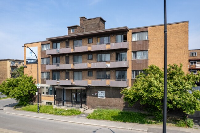890 Crémazie Boul O in Montréal, QC - Building Photo - Building Photo