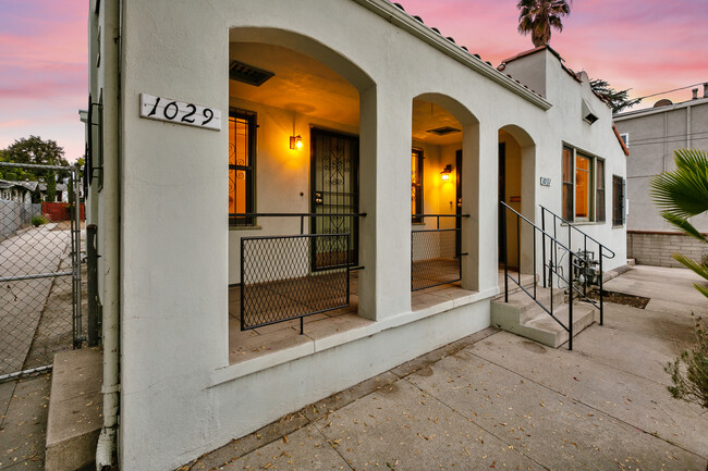 1031 Emerson St in Pasadena, CA - Building Photo - Building Photo